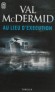 Au lieu d'exécution - Décembre 1963, Derbyshire, Angleterre. Une adolescente disparaît mystérieusement. - Gérard-Henri Durand -  Policier