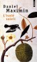 L'isolé soleil - Un livre riche et pathétique : trois siècles d'histoire évoqués, des dizaines de légendes, la chronique coloniale, le tragique moderne. Toute l'histoire antillaise est là. - Daniel Maximin -  Roman historique, océan Atlantique - Daniel Maximin