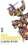 Le porteur de mort - Janvier 1304, Hugh Corbett, envoyé par le roi, parcourt l’Essex afin de récupérer un trésor inestimable dérobé aux Templiers. -  Paul Doherty - Thriller historique - Paul c Doherty