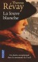La louve blanche - Un destin exceptionnel dans la tourmente de l'exil - Petrograd, février 1917. Après trois ans de guerre, l’agitation a gagné le cœur et les rues de la Russie.- REVAY THERESA  - Roman
